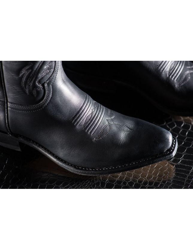SENDRA  2605 PULL OIL NEGRO