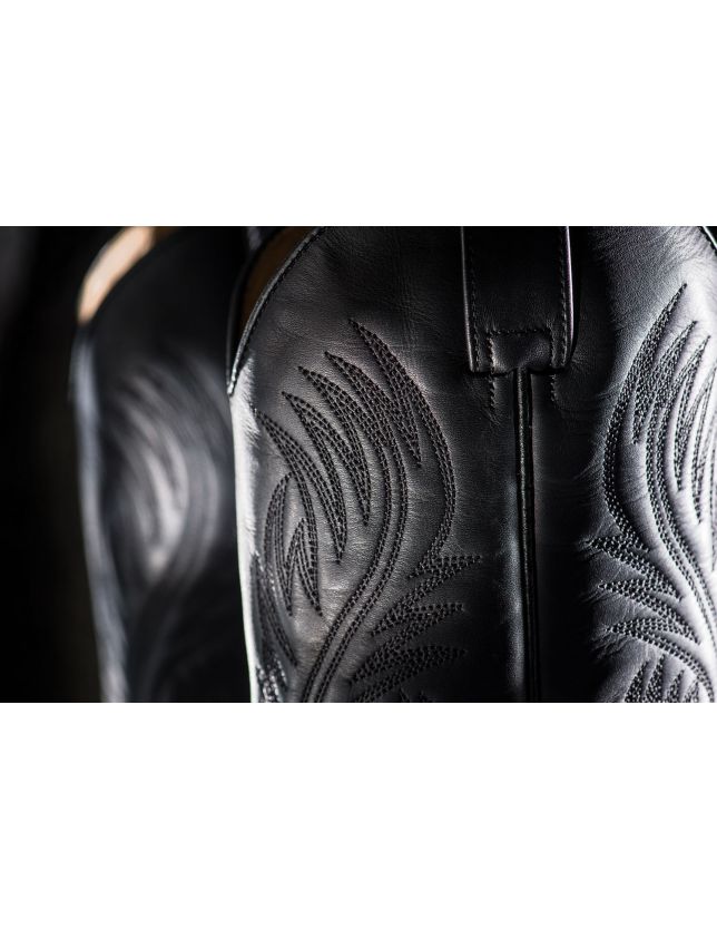 SENDRA  2605 PULL OIL NEGRO