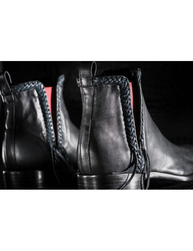 MEXICANA PEQUENIA LONDON BLACK / RED