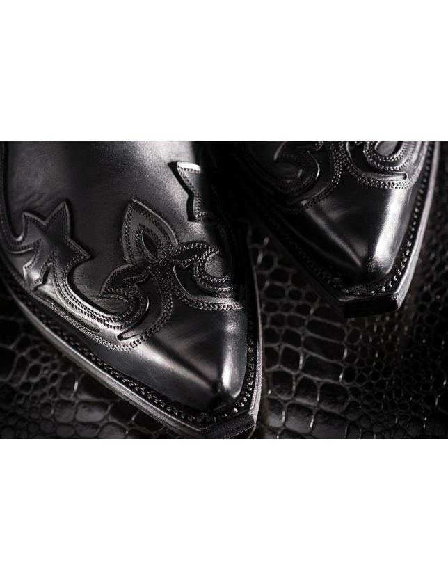 SENDRA 4660 FLORENTIC NERO