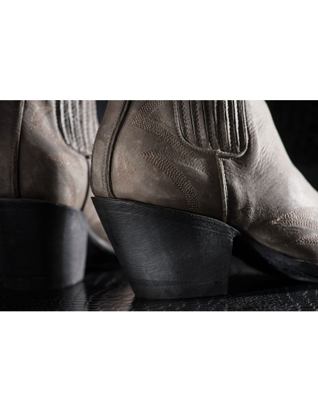 MEXICANA GAUCHO GREY