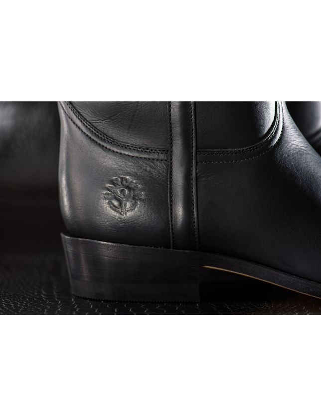 Détail des bottes homme Gardian 355 Pull Negro
