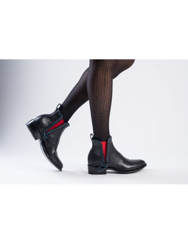MEXICANA PEQUENIA LONDON BLACK / RED